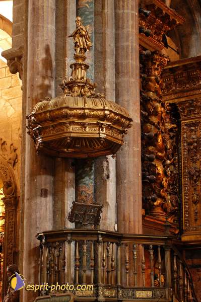 Nom de l'image : D1158518-01 — Description :  Pèlerinage année jubilaire 2004 à St Jacques de Compostelle