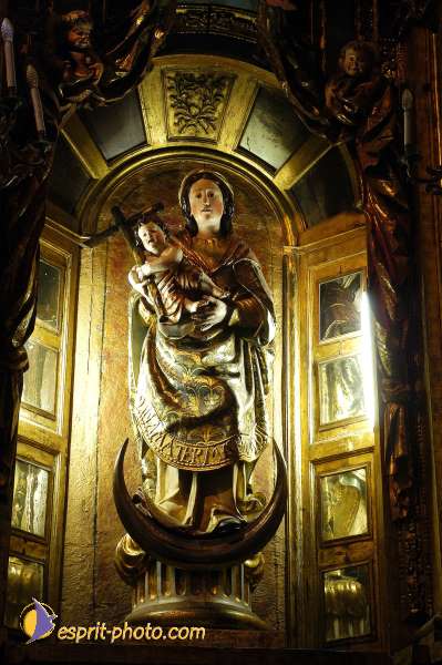 Nom de l'image : D1158582-01 — Description :  Pèlerinage année jubilaire 2004 à St Jacques de Compostelle