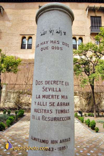 Nom de l'image : D1220012-1 — Description :  Pâques 2005 à Seville (Espagne-Andalusie)