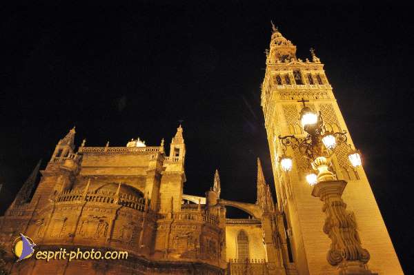 Nom de l'image : D1221390-1 — Description :  Pâques 2005 à Seville (Espagne-Andalusie)