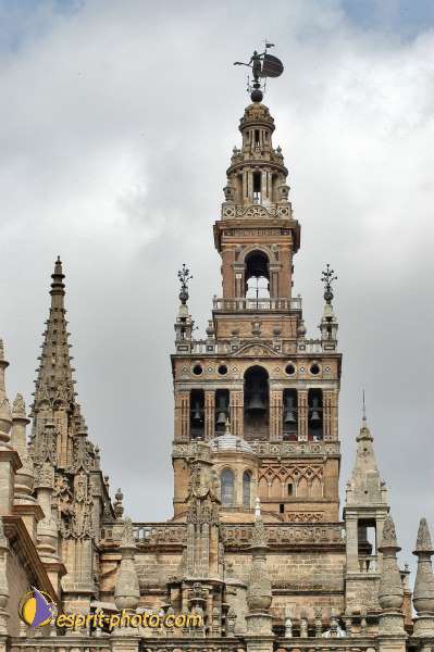 Nom de l'image : E00032561-1 — Description :  Pâques 2005 à Seville (Espagne-Andalusie)