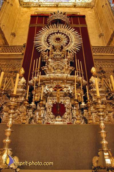 Nom de l'image : E00033376-1 — Description :  Pâques 2005 à Seville (Espagne-Andalusie)