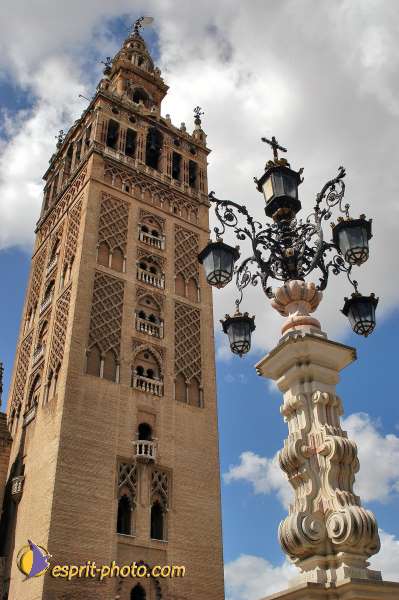 Nom de l'image : E00033502-1 — Description :  Pâques 2005 à Seville (Espagne-Andalusie)