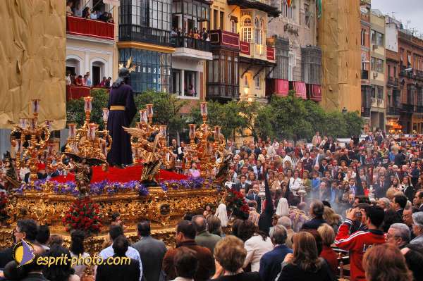 Nom de l'image : D1217646-1 — Description :  Pâques 2005 à Seville (Espagne-Andalusie)