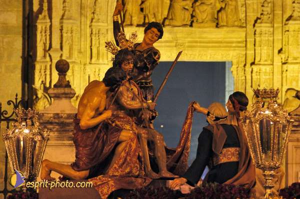 Nom de l'image : D1221736-1 — Description :  Pâques 2005 à Seville (Espagne-Andalusie)