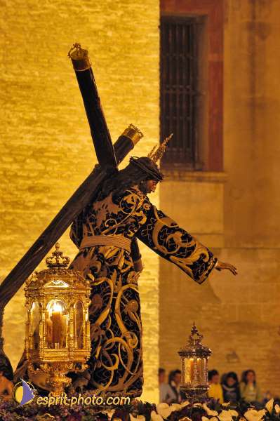 Nom de l'image : D1221832-1 — Description :  Pâques 2005 à Seville (Espagne-Andalusie)