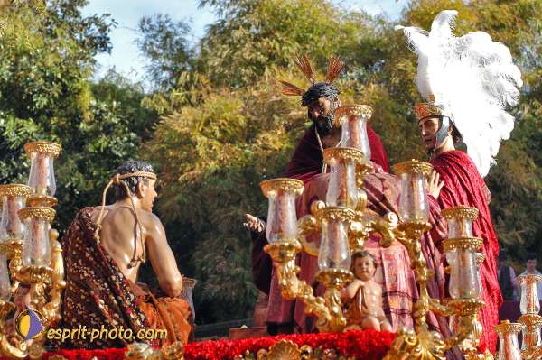 Nom de l'image : E00033771-1 — Description :  Pâques 2005 à Seville (Espagne-Andalusie)