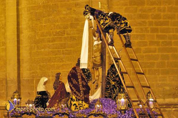 Nom de l'image : D1221618-1 — Description :  Pâques 2005 à Seville (Espagne-Andalusie)