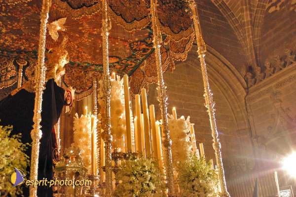 Nom de l'image : E00033255-1 — Description :  Pâques 2005 à Seville (Espagne-Andalusie)