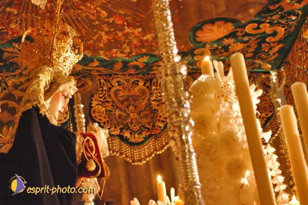 Nom de l'image : E00033264-1 — Description :  Pâques 2005 à Seville (Espagne-Andalusie)