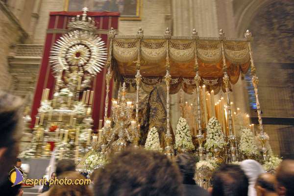 Nom de l'image : E00035427-1 — Description :  Pâques 2005 à Seville (Espagne-Andalusie)