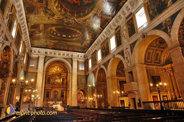 Nom de l'image : D1205001-1 — Description :  Mothersprayer - Portugal - construction of a new center