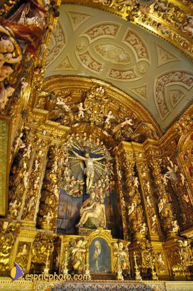 Nom de l'image : D1205007-1 — Description :  Mothersprayer - Portugal - construction of a new center