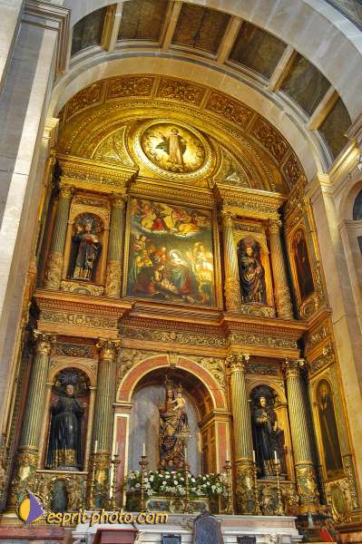 Nom de l'image : D1205021-1 — Description :  Mothersprayer - Portugal - construction of a new center