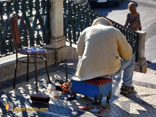 Nom de l'image : L1030954-1 — Description :  Mothersprayer - Portugal - construction of a new center