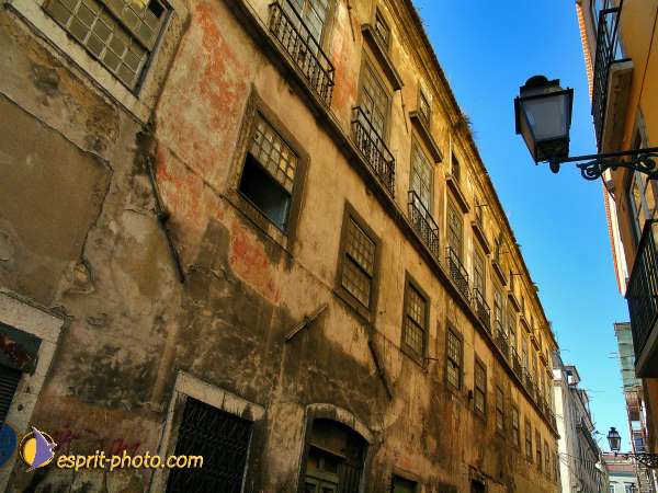 Nom de l'image : L1030969-1 — Description :  Mothersprayer - Portugal - construction of a new center