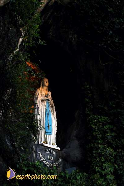 Nom de l'image : D1162312-01 — Description :  Lourdes 2004 - Pèlerinage du Pape à Lourdes