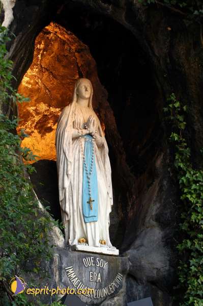 Nom de l'image : D1162317-01 — Description :  Lourdes 2004 - Pèlerinage du Pape à Lourdes