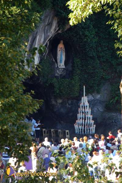 Nom de l'image : D1165541-01 — Description :  Lourdes 2004 - Pèlerinage du Pape à Lourdes