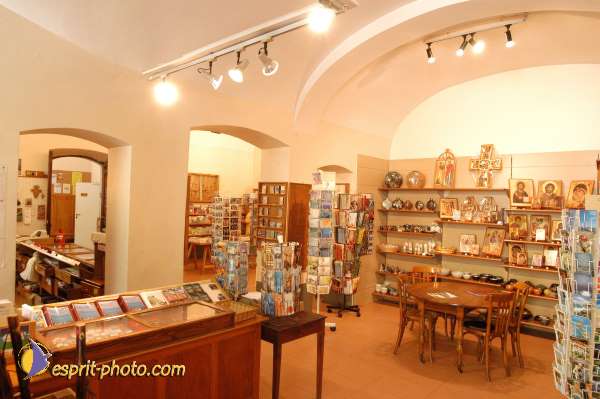 Nom de l'image : D1054322-1 — Description :  Chemin Neuf - Abbaye d'Hautecombe - Festival des jeunes