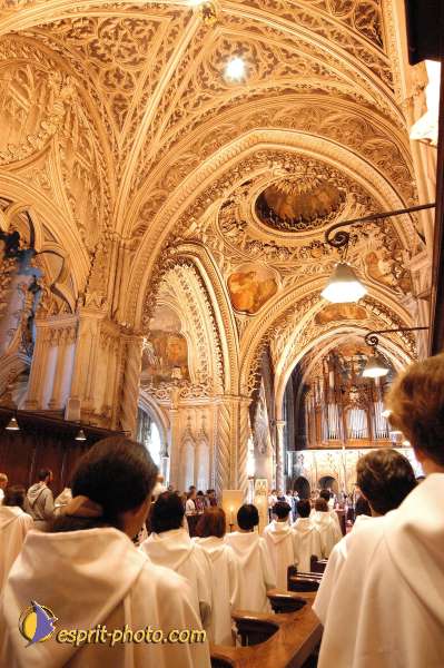 Nom de l'image : D1056112-nef-1 — Description :  Chemin Neuf - Abbaye d'Hautecombe - Festival de jeunes Chemin Ne