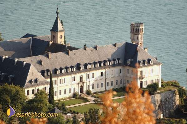 Nom de l'image : D1057083-nef-1 — Description :  Chemin Neuf - Abbaye d'Hautecombe - Festival de jeunes Chemin Ne