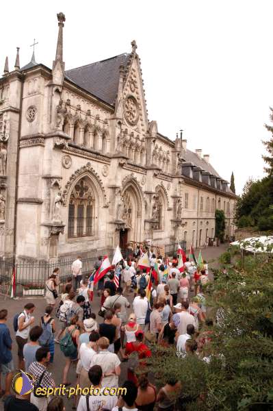 Nom de l'image : D1057491-1 — Description :  Chemin Neuf - Abbaye d'Hautecombe - Festival des jeunes