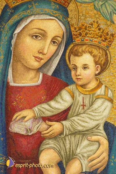 Nom de l'image : Vierge_a_l_Enfant_D1169402-1 — Description :  San Giovanni Rotondo (Foggia / Italie)