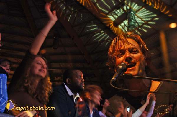 Nom de l'image : D2060810_1 — Description :  Sister Briege McKenna - Retraite de 950 prêtres à Ars