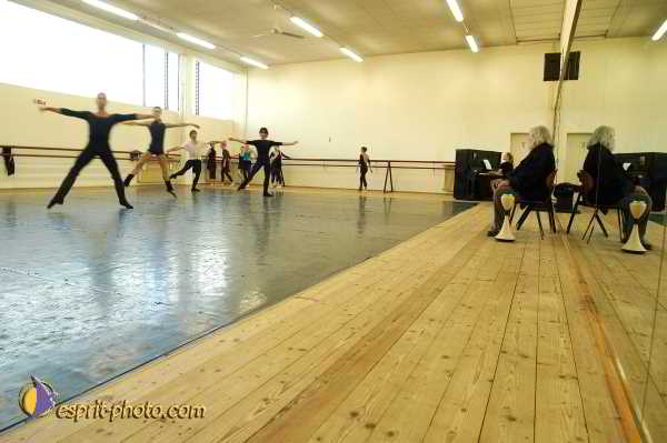 Nom de l'image : D1180836-1 — Description :  Ecole de danse Classique( Ballet) de Liliana COSI et Marinel STE