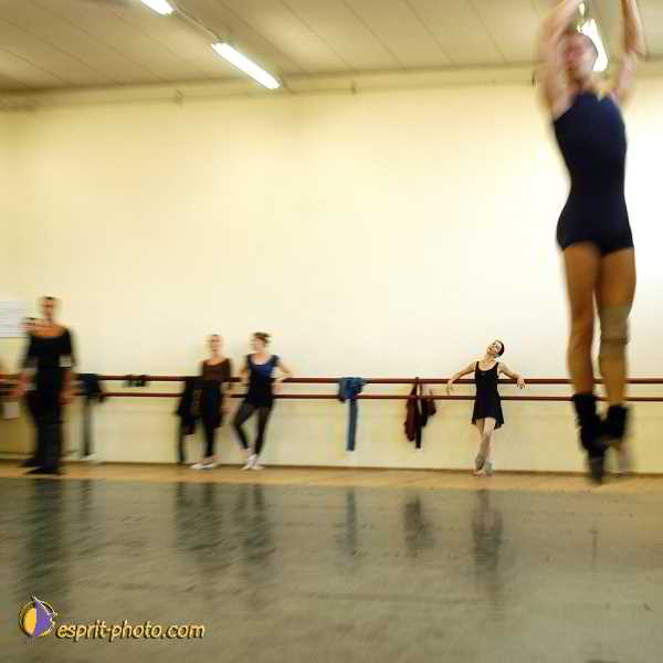 Nom de l'image : D1181129-2 — Description :  Ecole de danse Classique( Ballet) de Liliana COSI et Marinel STE