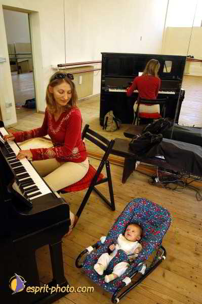 Nom de l'image : D1181398-1 — Description :  Ecole de danse Classique( Ballet) de Liliana COSI et Marinel STE