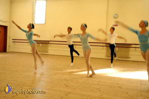 Nom de l'image : D1181629-1 — Description :  Ecole de danse Classique( Ballet) de Liliana COSI et Marinel STE