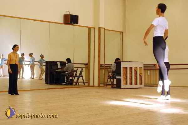 Nom de l'image : D1181767-1 — Description :  Ecole de danse Classique( Ballet) de Liliana COSI et Marinel STE