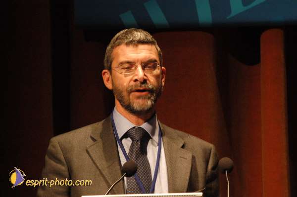 Nom de l'image : E00017099-1 — Description :  Toussaint 2004 - Messe avec les sans abri