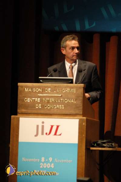 Nom de l'image : E00017152-1 — Description :  Toussaint 2004 - Messe avec les sans abri