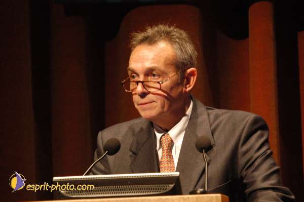 Nom de l'image : E00017157-1 — Description :  Toussaint 2004 - Messe avec les sans abri