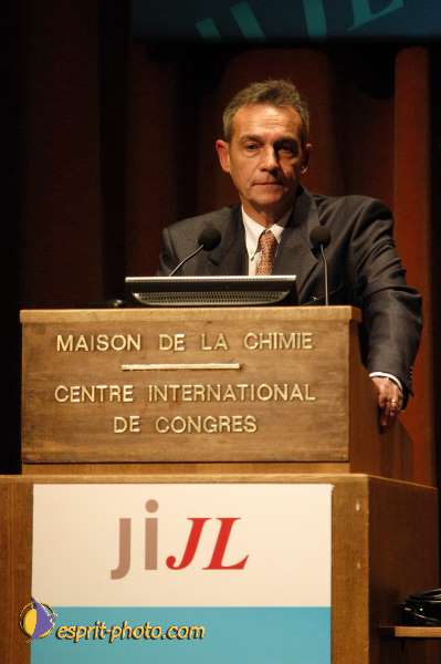 Nom de l'image : E00017174-1 — Description :  Toussaint 2004 - Messe avec les sans abri