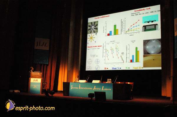Nom de l'image : E00017443-1 — Description :  Toussaint 2004 - Messe avec les sans abri