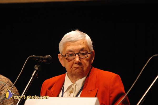 Nom de l'image : E00018032-1 — Description :  Toussaint 2004 - Messe avec les sans abri