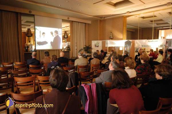 Nom de l'image : E00018081-1 — Description :  Toussaint 2004 - Messe avec les sans abri
