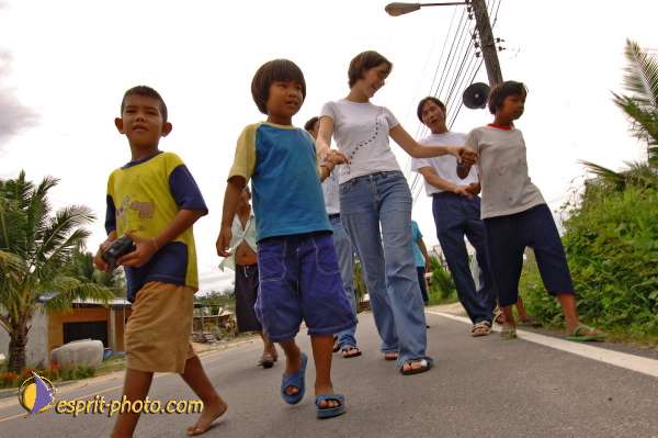 Nom de l'image : D2088105_1 — Description :  Enfants du Mékong