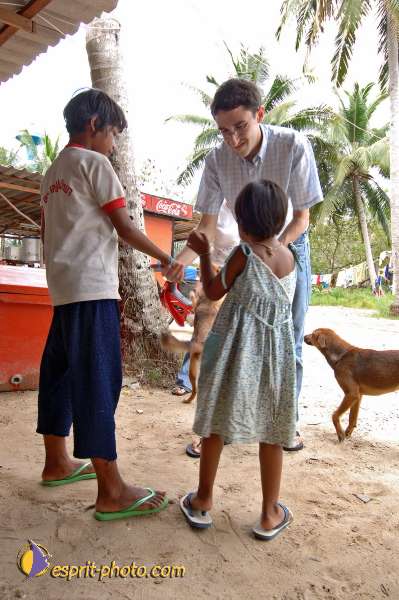 Nom de l'image : D2088276_1 — Description :  Enfants du Mékong