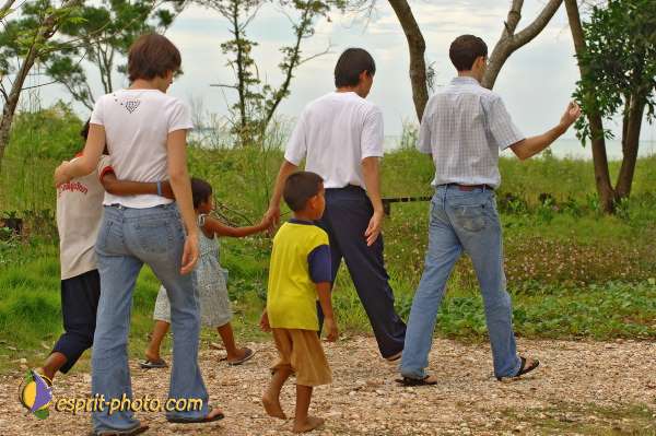 Nom de l'image : D2088392_1 — Description :  Enfants du Mékong