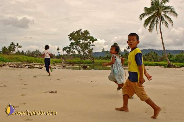 Nom de l'image : D2088432_1 — Description :  Enfants du Mékong