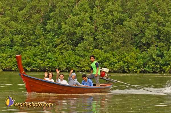 Nom de l'image : D2088838_1 — Description :  Enfants du Mékong