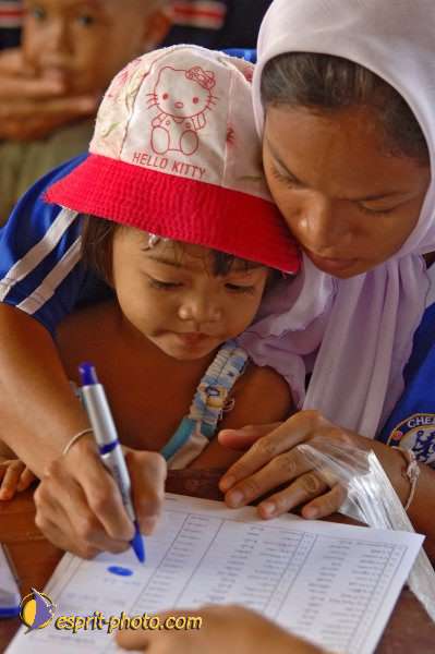 Nom de l'image : D2090480_1 — Description :  Enfants du Mékong