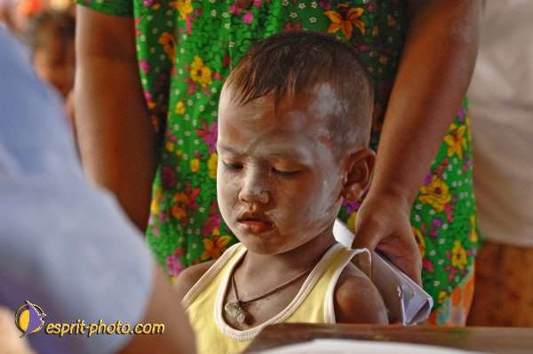 Nom de l'image : D2090515_1 — Description :  Enfants du Mékong