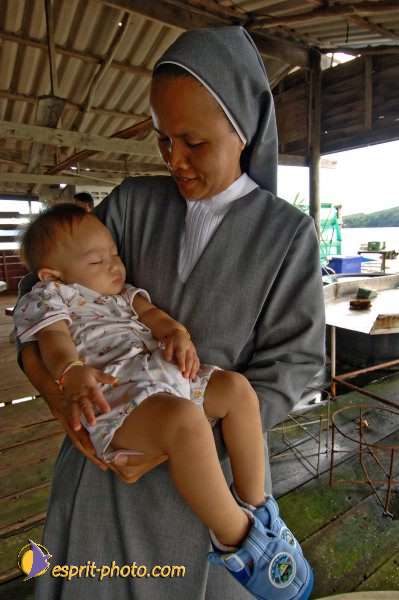 Nom de l'image : D2091041_1 — Description :  Enfants du Mékong