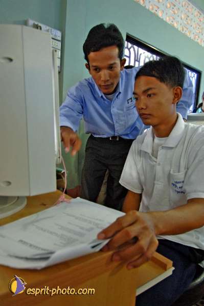 Nom de l'image : D2092755_1 — Description :  Enfants du Mékong